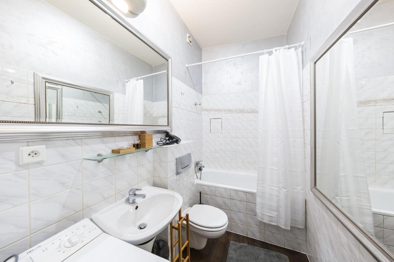Boheme Old Town Square Apartment Prag